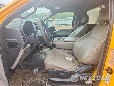 Zdjęcie 7 z 13 samochodu: 2019 FORD F550 SUPER DUTY DUMP TRUCK VIN:1FDUF5HT5KEG25023 - miniatura