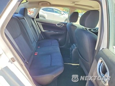 Zdjęcie 10 z 12 samochodu: 2019 NISSAN SENTRA SV VIN:3N1AB7AP2KY211618 - miniatura