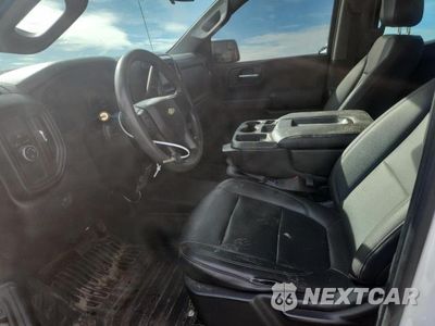 Zdjęcie 7 z 12 samochodu: 2019 CHEVROLET SILVERADO C1500 VIN:1GCRWAEH4KZ290011 - miniatura