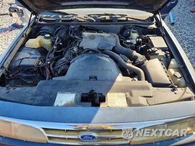 Zdjęcie 11 z 12 samochodu: 1996 FORD CROWN VICTORIA LX VIN:2FALP74WXTX175609 - miniatura