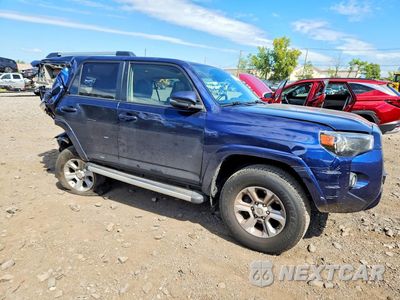 Czwarte zdjęcie samochodu z boku: 2020 TOYOTA 4RUNNER SR5 PREMIUM VIN:JTEBU5JR8L5747808 - miniatura