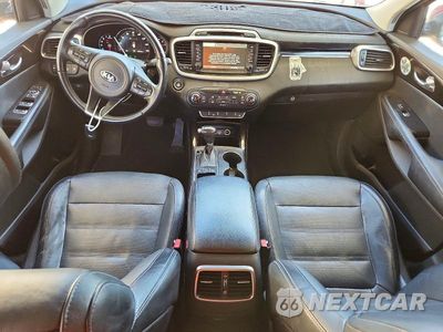 Zdjęcie 8 z 13 samochodu: 2016 KIA SORENTO EX VIN:5XYPHDA19GG060806 - miniatura