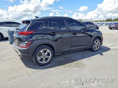 Trzecie zdjęcie samochodu z tyłu: 2023 HYUNDAI KONA SEL VIN:KM8K32AB2PU942593 - miniatura