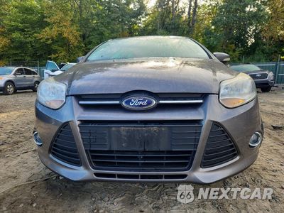 Piąte zdjęcie samochodu w środku: 2014 FORD FOCUS VIN:1FADP3K27EL201600 - miniatura