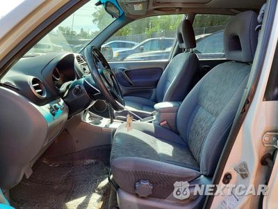 Zdjęcie 7 z 13 samochodu: 2002 TOYOTA RAV4 BASE VIN:JTEHH20V520133595 - miniatura