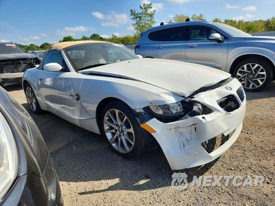 Czwarte zdjęcie samochodu z boku: 2006 BMW Z4 3.0 VIN:4USBU33516LW66369 - miniatura