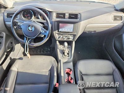 Zdjęcie 8 z 12 samochodu: 2017 VOLKSWAGEN JETTA SE VIN:3VWDB7AJ4HM242744 - miniatura