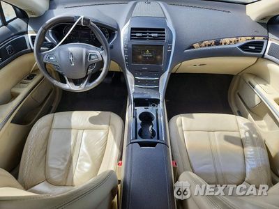 Zdjęcie 8 z 13 samochodu: 2013 LINCOLN MKZ VIN:3LN6L2J91DR816789 - miniatura