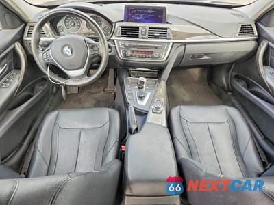 Zdjęcie 8 z 12 samochodu: 2013 BMW 328 XI VIN:WBA3B3C52DJ810145 - miniatura