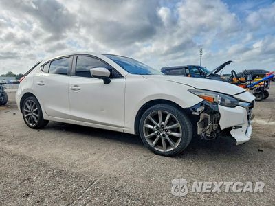 Czwarte zdjęcie samochodu z boku: 2018 MAZDA 3 TOURING VIN:3MZBN1L36JM265460 - miniatura