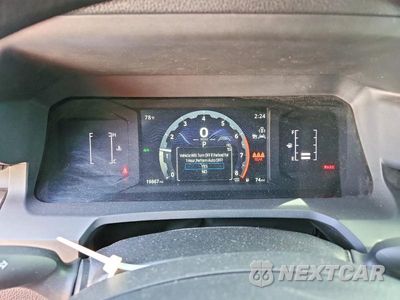 Zdjęcie 9 z 12 samochodu: 2025 TOYOTA TACOMA SR5 VIN:3TMLB5JN4SM176290 - miniatura