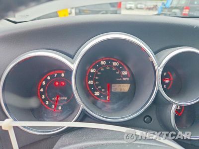 Zdjęcie 9 z 12 samochodu: 2006 TOYOTA MATRIX XR VIN:2T1KR30E86C591687 - miniatura