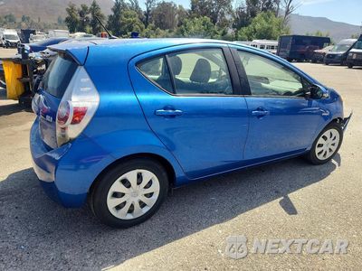 Trzecie zdjęcie samochodu z tyłu: 2013 TOYOTA PRIUS C TWO VIN:JTDKDTB37D1043367 - miniatura