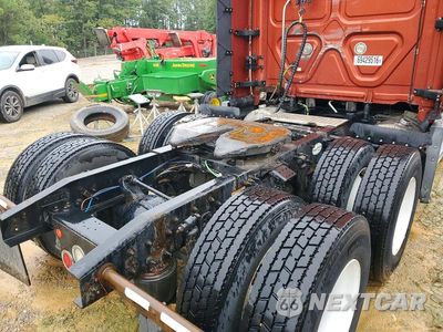 Zdjęcie 14 z 14 samochodu: 2019 FREIGHTLINER CASCADIA 126