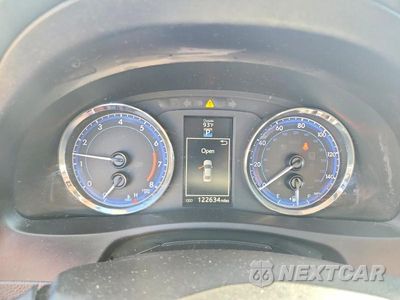 Zdjęcie 9 z 12 samochodu: 2018 TOYOTA COROLLA SE VIN:5YFBURHE0JP833967 - miniatura