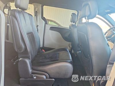 Zdjęcie 11 z 13 samochodu: 2016 DODGE GRAND CARAVAN SXT VIN:2C4RDGCG9GR276738 - miniatura