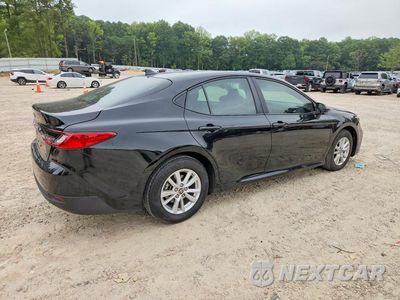 Trzecie zdjęcie samochodu z tyłu: 2026 TOYOTA CAMRY LE VIN:4T1DAACK9TU734940 - miniatura