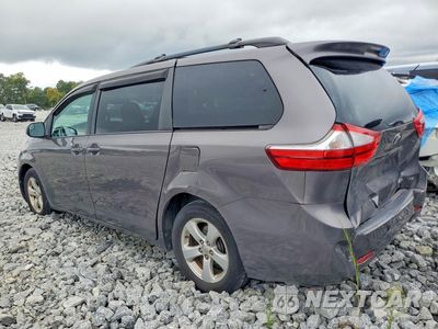 Drugie zdjęcie samochodu z przodu: 2015 TOYOTA SIENNA LE VIN:5TDKK3DC8FS580015 - miniatura