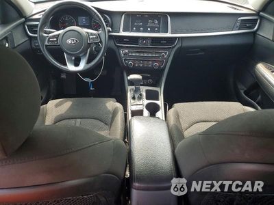 Zdjęcie 8 z 12 samochodu: 2019 KIA OPTIMA LX VIN:5XXGT4L30KG329687 - miniatura