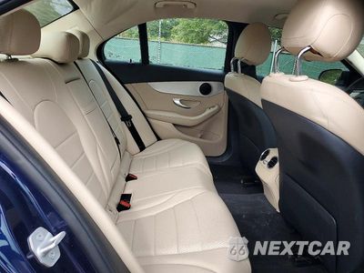 Zdjęcie 10 z 12 samochodu: 2016 MERCEDES-BENZ C 300 VIN:55SWF4JB1GU155070 - miniatura