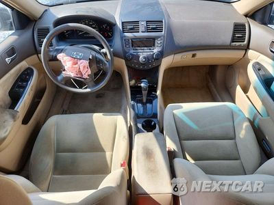 Zdjęcie 8 z 13 samochodu: 2007 HONDA ACCORD SE VIN:1HGCM56397A226866 - miniatura