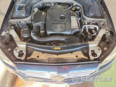 Zdjęcie 11 z 12 samochodu: 2017 MERCEDES-BENZ E 300 4MATIC VIN:WDDZF4KB9HA018522 - miniatura