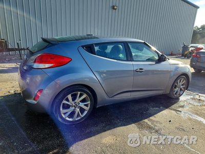Trzecie zdjęcie samochodu z tyłu: 2016 HYUNDAI VELOSTER BASE VIN:KMHTC6AD4GU270825 - miniatura
