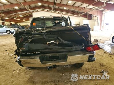 Zdjęcie 6 z 12 samochodu: 2018 CHEVROLET SILVERADO K1500 LT VIN:3GCUKREC4JG622309 - miniatura