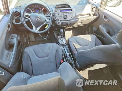 Zdjęcie 8 z 12 samochodu: 2009 HONDA FIT SPORT VIN:JHMGE88479S064378 - miniatura