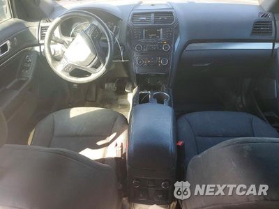 Zdjęcie 8 z 13 samochodu: 2016 FORD EXPLORER POLICE INTERCEPTOR VIN:1FM5K8AR6GGA01484 - miniatura