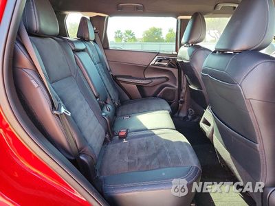 Zdjęcie 11 z 13 samochodu: 2023 MITSUBISHI OUTLANDER SE VIN:JA4J3UA80PZ050405 - miniatura
