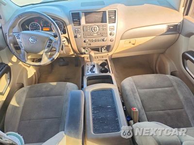 Zdjęcie 8 z 13 samochodu: 2015 NISSAN ARMADA SV VIN:5N1BA0ND8FN614626 - miniatura