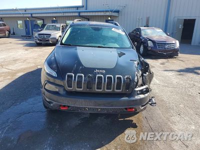 Piąte zdjęcie samochodu w środku: 2016 JEEP CHEROKEE TRAILHAWK VIN:1C4PJMBSXGW194545 - miniatura