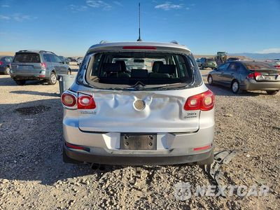 Zdjęcie 6 z 12 samochodu: 2010 VOLKSWAGEN TIGUAN SE VIN:WVGBV7AX1AW516053 - miniatura