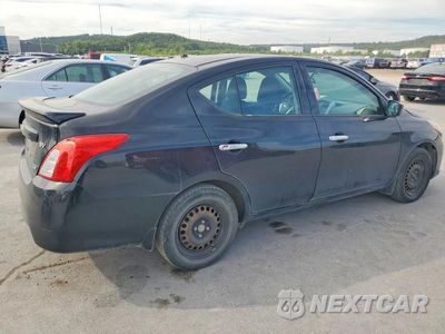 Trzecie zdjęcie samochodu z tyłu: 2015 NISSAN VERSA 1.6 SV VIN:3N1CN7AP9FL829845 - miniatura