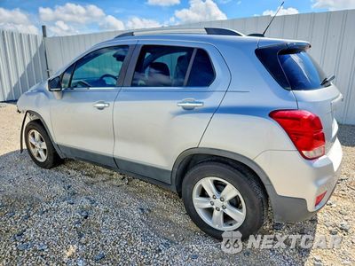 Drugie zdjęcie samochodu z przodu: 2020 CHEVROLET TRAX 1LT VIN:3GNCJLSB2LL217123 - miniatura
