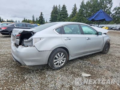 Trzecie zdjęcie samochodu z tyłu: 2018 NISSAN ALTIMA 2.5 S VIN:1N4AL3AP4JC176970 - miniatura