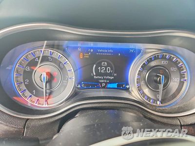 Zdjęcie 9 z 12 samochodu: 2019 CHRYSLER 300 LIMITED VIN:2C3CCAKG9KH690032 - miniatura