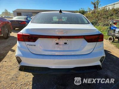 Zdjęcie 6 z 12 samochodu: 2022 KIA FORTE LXS VIN:3KPF24AD7NE425632 - miniatura