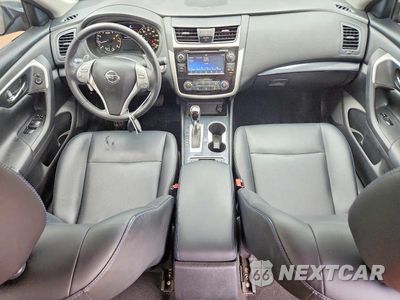 Zdjęcie 8 z 12 samochodu: 2018 NISSAN ALTIMA 2.5 SR VIN:1N4AL3AP2JC173887 - miniatura