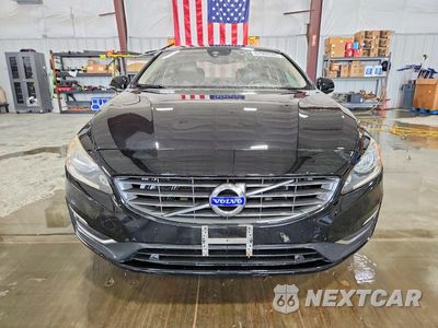 Piąte zdjęcie samochodu w środku: 2016 VOLVO S60 PREMIER VIN:YV1612TK1G2391149 - miniatura