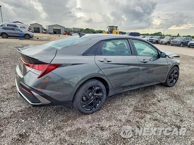 Trzecie zdjęcie samochodu z tyłu: 2026 HYUNDAI ELANTRA SEL SPORT VIN:KMHLM4DG1TU103212 - miniatura