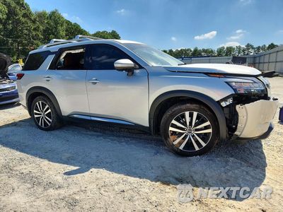 Czwarte zdjęcie samochodu z boku: 2024 NISSAN PATHFINDER PLATINUM VIN:5N1DR3DJXRC300647 - miniatura