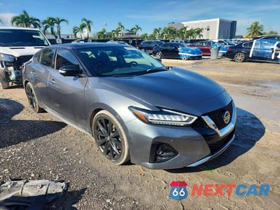 Czwarte zdjęcie samochodu z boku: 2020 NISSAN MAXIMA PLATINUM VIN:1N4AA6FV1LC373242 - miniatura
