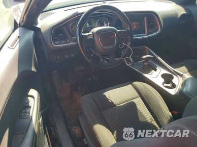 Zdjęcie 8 z 12 samochodu: 2016 DODGE CHALLENGER SXT VIN:2C3CDZAG7GH137643 - miniatura