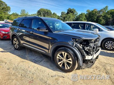 Czwarte zdjęcie samochodu z boku: 2020 FORD EXPLORER PLATINUM VIN:1FM5K8HC6LGA24579 - miniatura