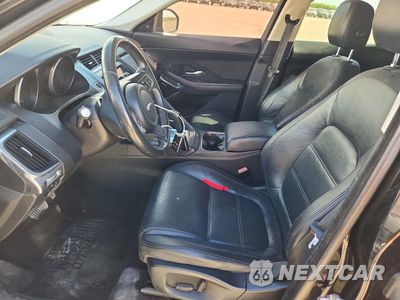 Zdjęcie 7 z 12 samochodu: 2018 JAGUAR E-PACE S VIN:SADFJ2FX9J1Z04985 - miniatura