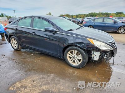 Czwarte zdjęcie samochodu z boku: 2013 HYUNDAI SONATA GLS VIN:5NPEB4AC2DH797179 - miniatura