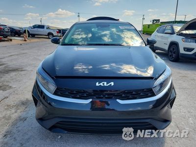 Piąte zdjęcie samochodu w środku: 2024 KIA FORTE LXS VIN:3KPF24AD8RE830677 - miniatura
