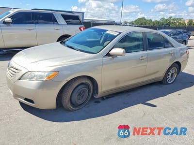 2007 TOYOTA CAMRY CE 4T1BE46K67U627052 - główne zdjęcie licytacji z USA - miniatura